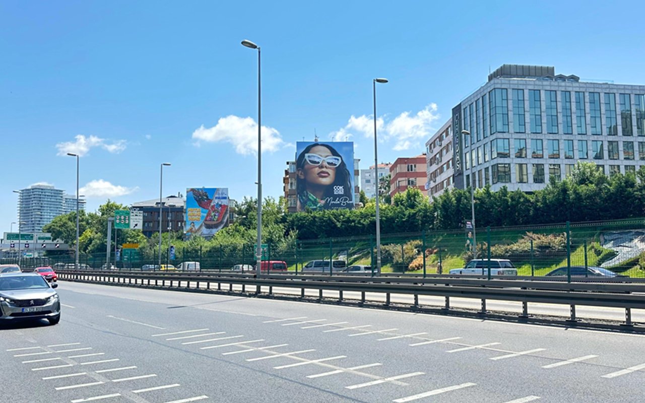 Morlin Bron, İstanbul’un Outdoor Reklam Alanlarında Görücüye Çıktı.